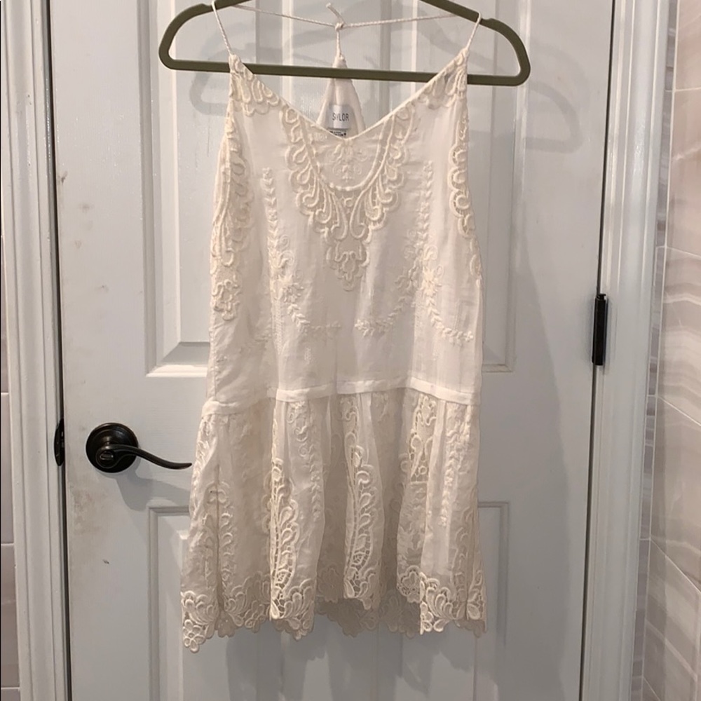 summery white dressy